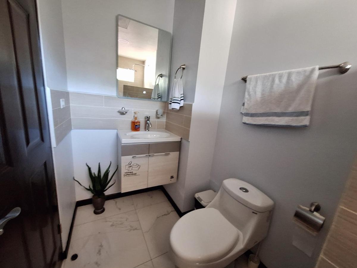 Хостел Victoria House San Isidro De El General Экстерьер фото